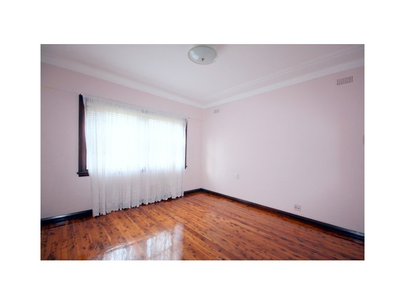 4 Lloyd Street, Oatley NSW 2223