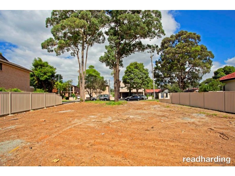 52 Park Street, Peakhurst NSW 2210