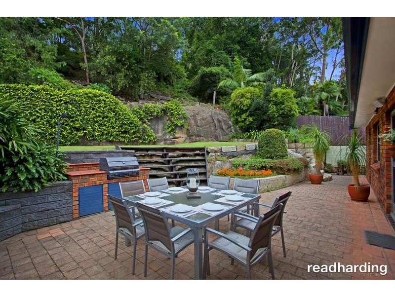 17 Robyn St, Peakhurst Heights NSW 2210