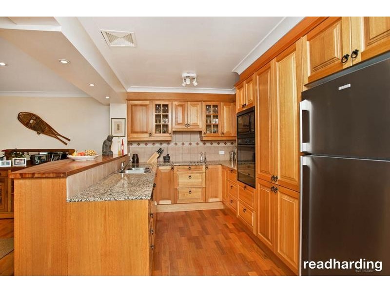 17 Robyn St, Peakhurst Heights NSW 2210