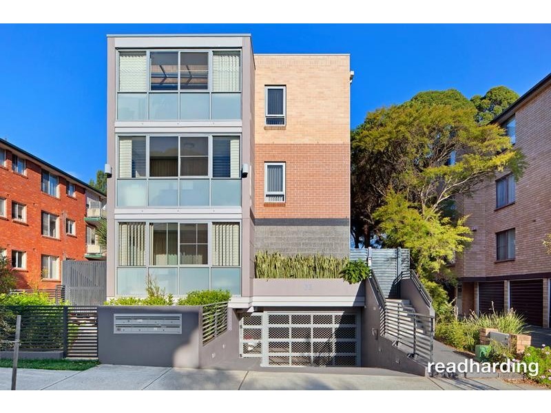 6/33 Martin Place, Mortdale NSW 2223