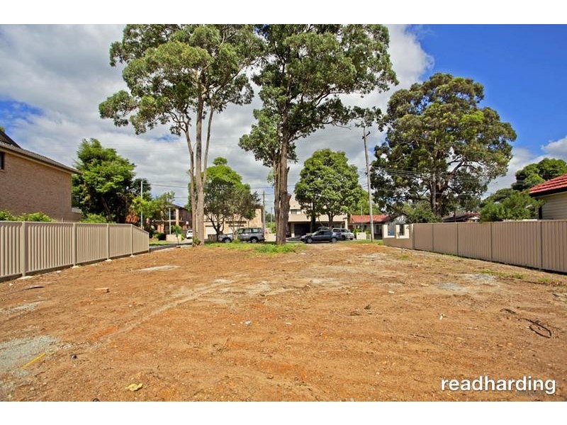 52 Park Street, Peakhurst NSW 2210