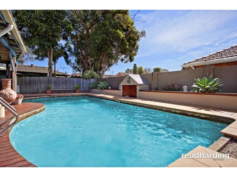 32 Koorabel Street, Lugarno NSW 2210