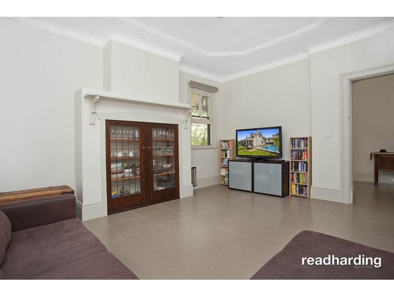 12 Woodcliff Parade, Lugarno NSW 2210