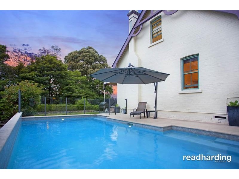 12 Woodcliff Parade, Lugarno NSW 2210