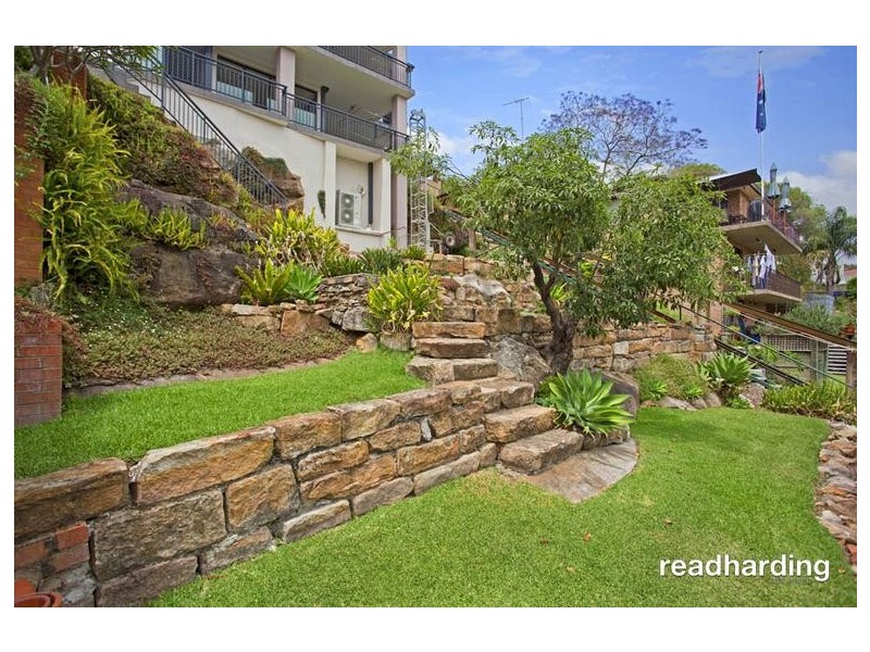 8 Riverside Drive, Lugarno NSW 2210