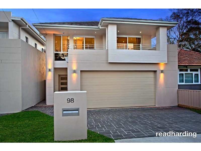 98 Picnic Point Road, Panania NSW 2213