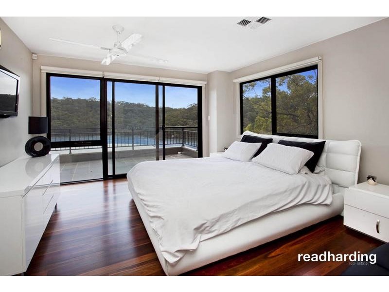 130a Moons Avenue, Lugarno NSW 2210