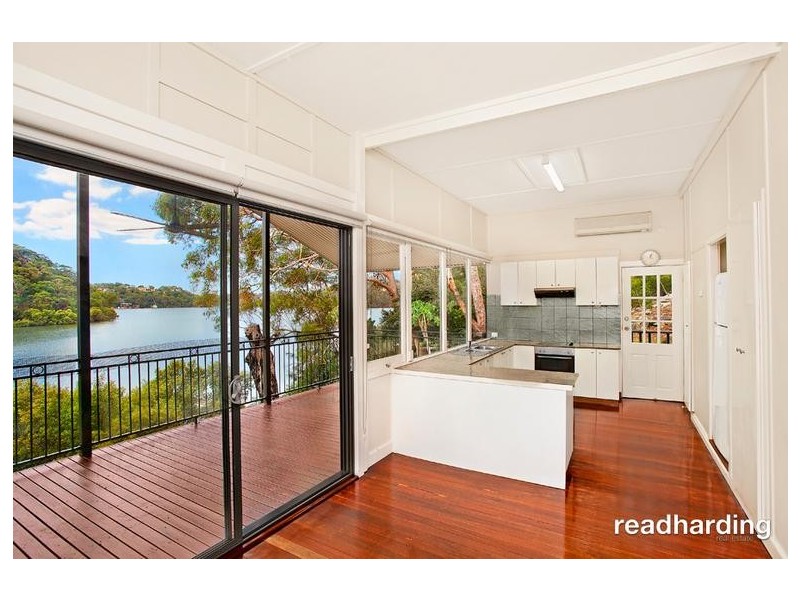 40 Boronia Parade, Lugarno NSW 2210