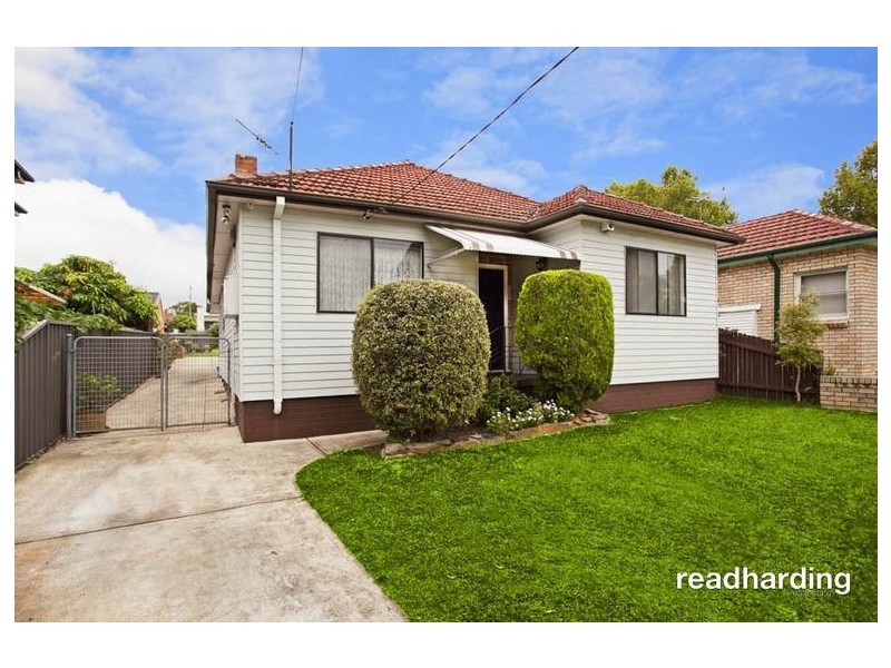 27 Short Road, Riverwood NSW 2210