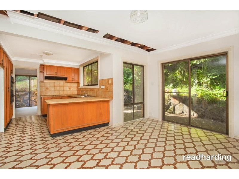 9 Banksia Place, Lugarno NSW 2210