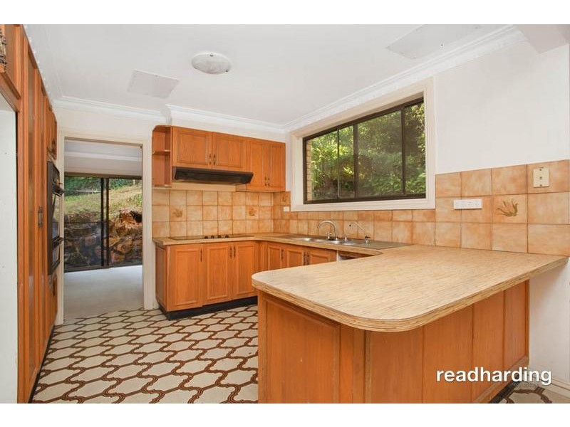 9 Banksia Place, Lugarno NSW 2210