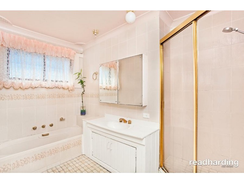 28 Maple Street, Lugarno NSW 2210