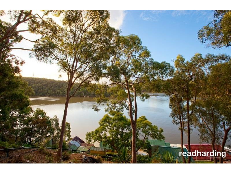 66a Moons Avenue, Lugarno NSW 2210