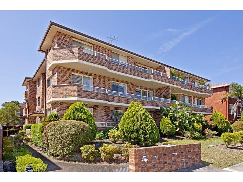 8/32-38 Solander Street, Monterey NSW 2217