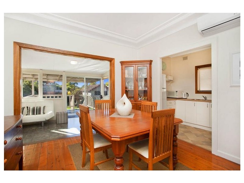 76 Henry Lawson Drive, Peakhurst NSW 2210