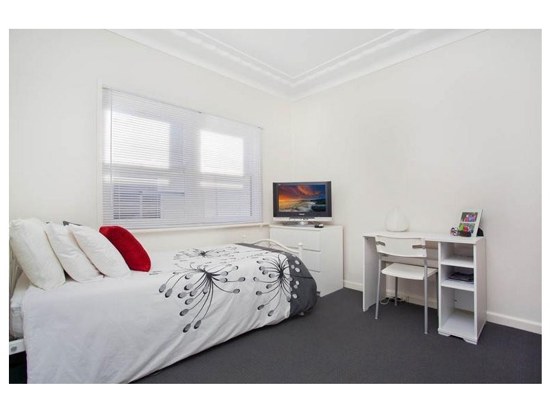 76 Henry Lawson Drive, Peakhurst NSW 2210