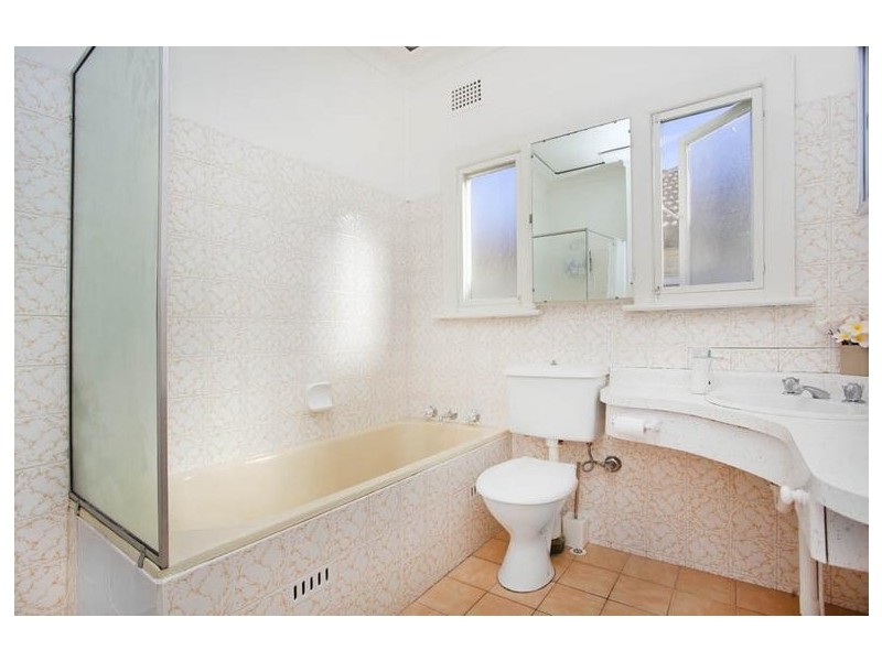 76 Henry Lawson Drive, Peakhurst NSW 2210