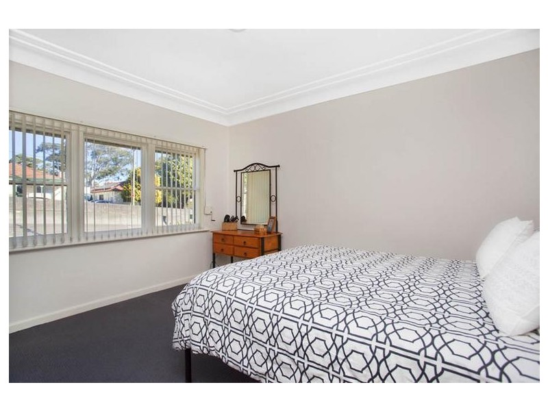 76 Henry Lawson Drive, Peakhurst NSW 2210