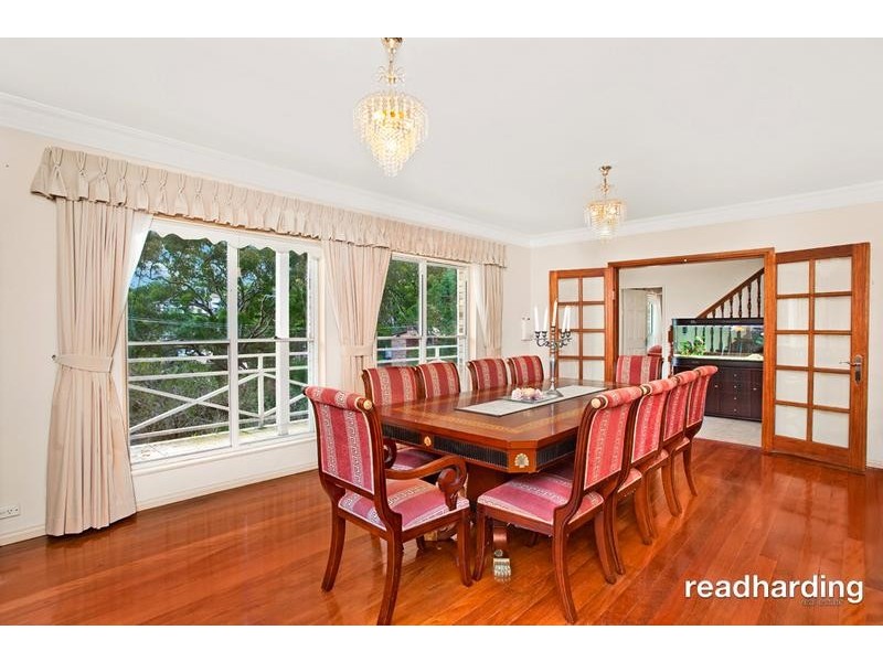 10 Oak Street, Lugarno NSW 2210