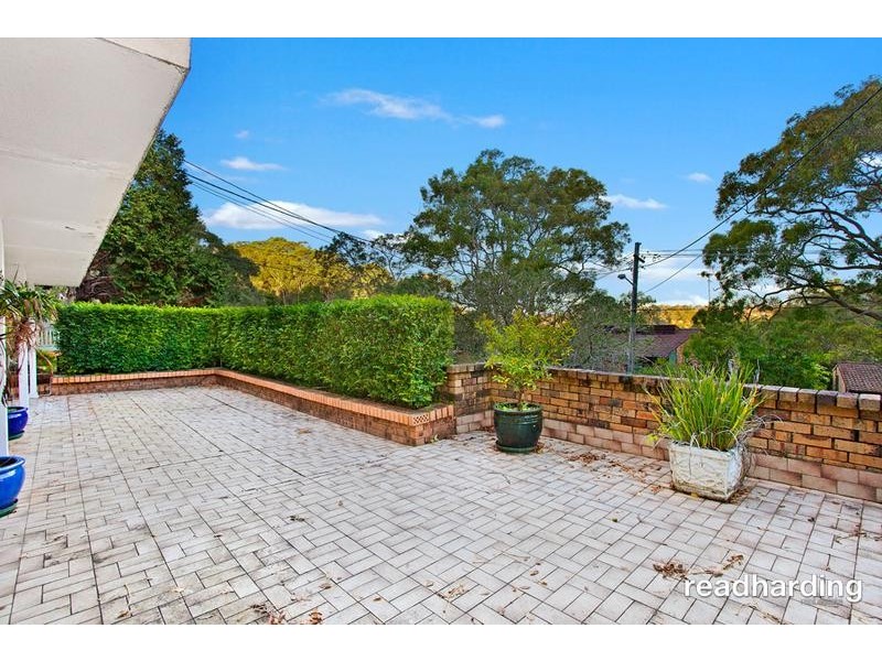 10 Oak Street, Lugarno NSW 2210