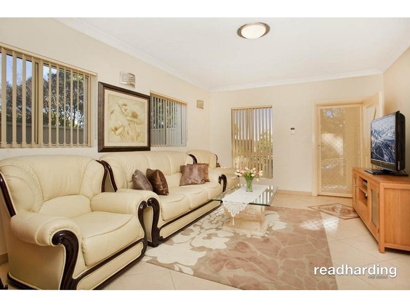 59 Lawrence Street, Peakhurst NSW 2210