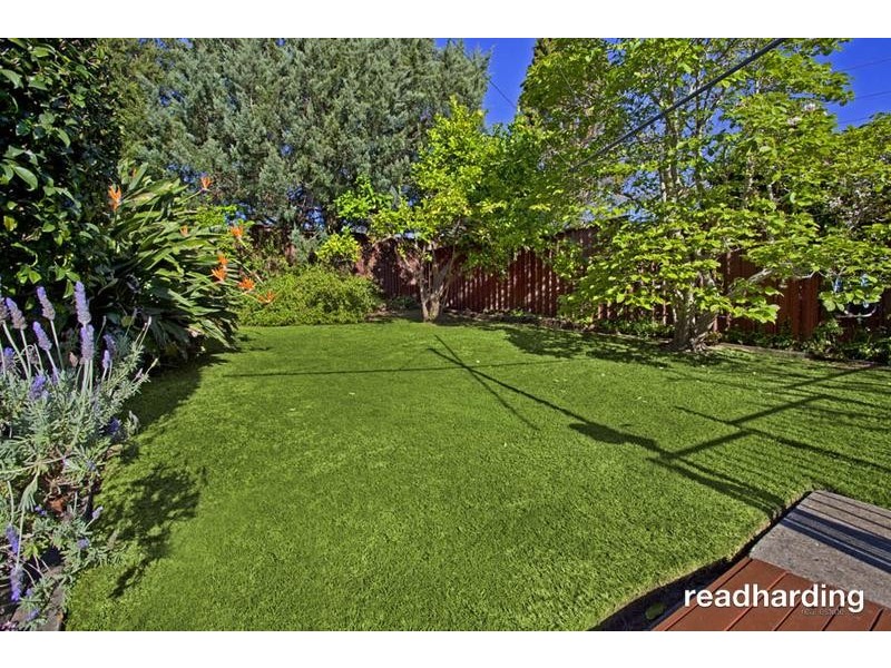 11 Poplar Place, Lugarno NSW 2210