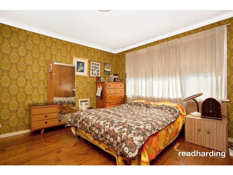 4 Kims Avenue, Lugarno NSW 2210