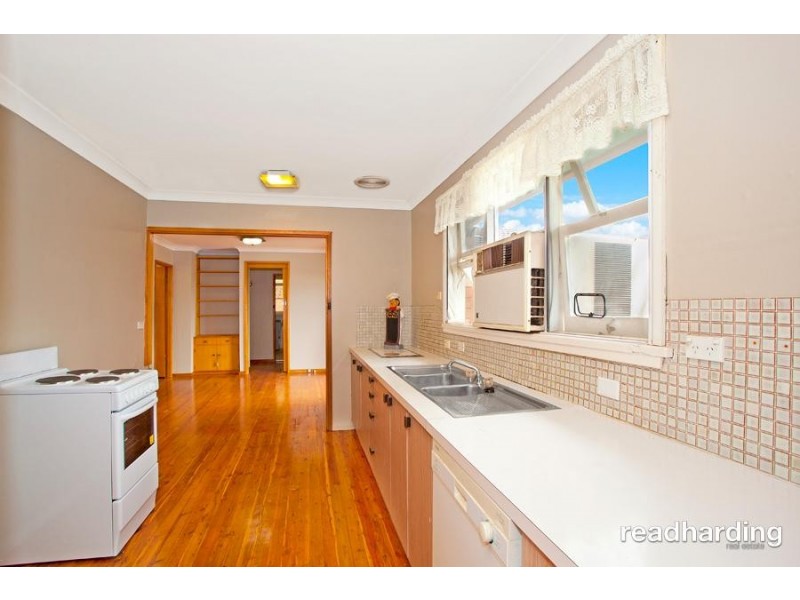 1 Pine Street, Lugarno NSW 2210