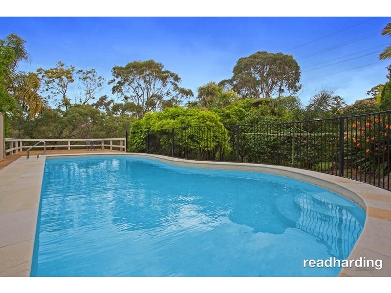 16 Jindabyne Crescent, Peakhurst Heights NSW 2210