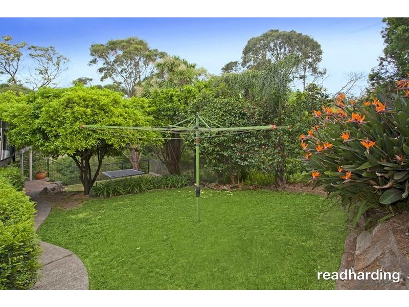 16 Jindabyne Crescent, Peakhurst Heights NSW 2210