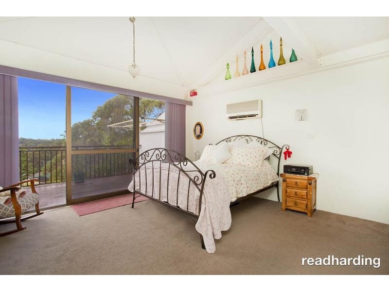 9 Oak Street, Lugarno NSW 2210