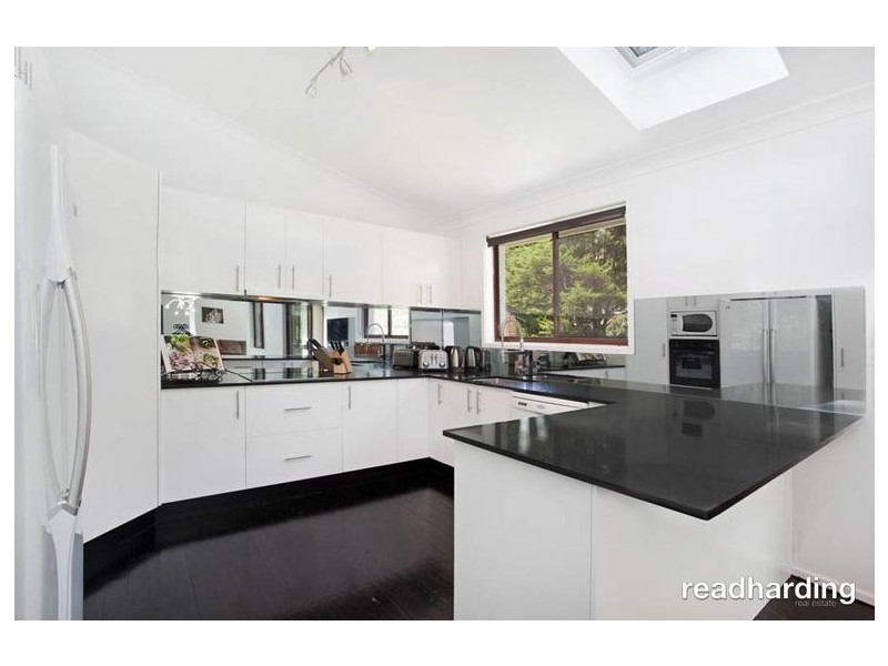 5 Ocean Place, Illawong NSW 2234