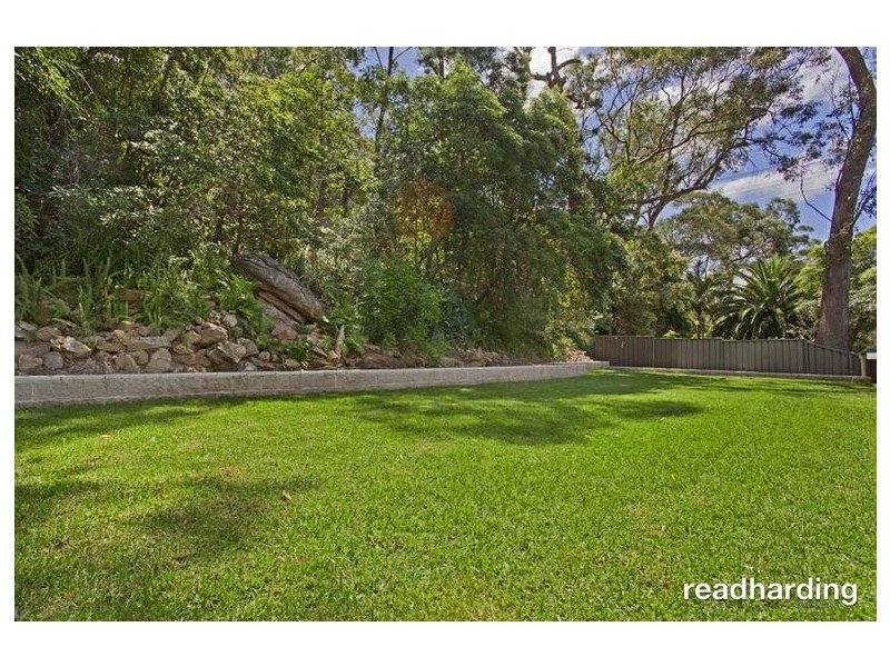 5 Ocean Place, Illawong NSW 2234