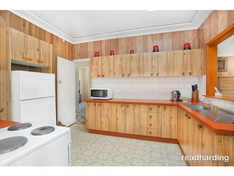 13 Coreen Avenue, Peakhurst NSW 2210