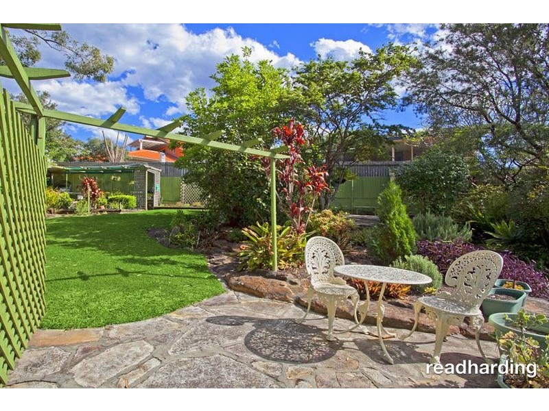 2 Ballanda Avenue, Lugarno NSW 2210