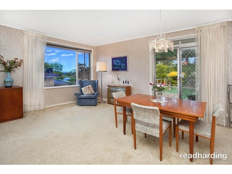 2 Ballanda Avenue, Lugarno NSW 2210