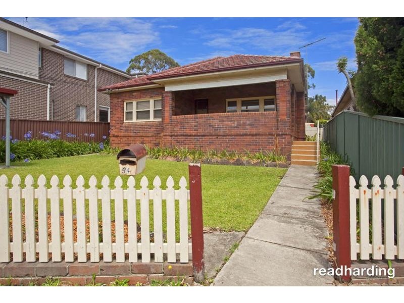 94 Baumans Road, Peakhurst NSW 2210