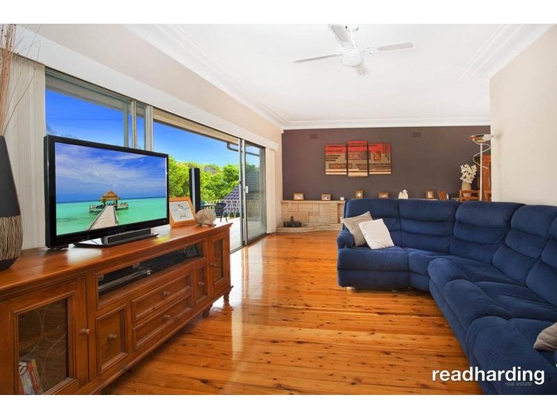 4 Illawong Street, Lugarno NSW 2210