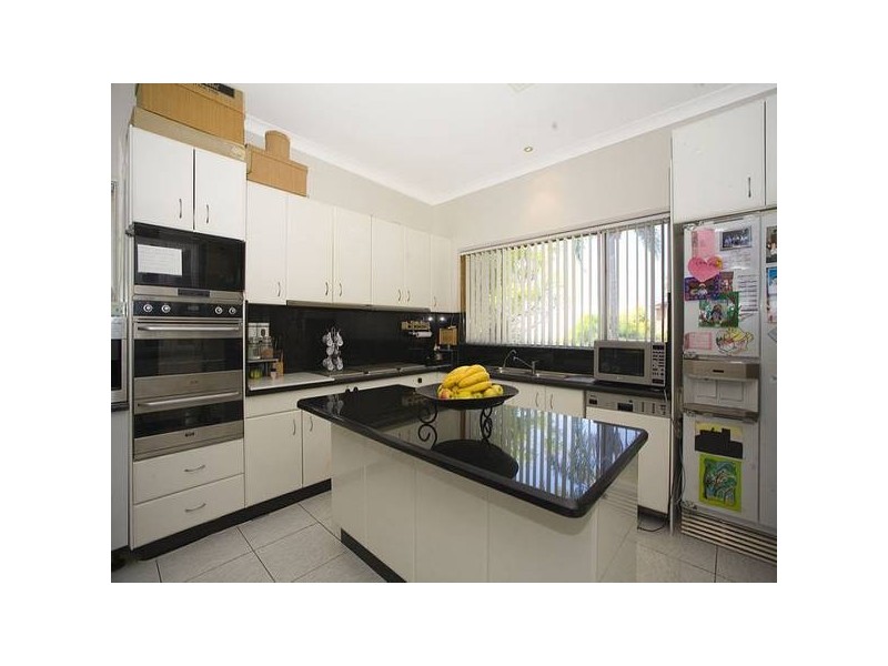 4 Ponderosa Place, Lugarno NSW 2210