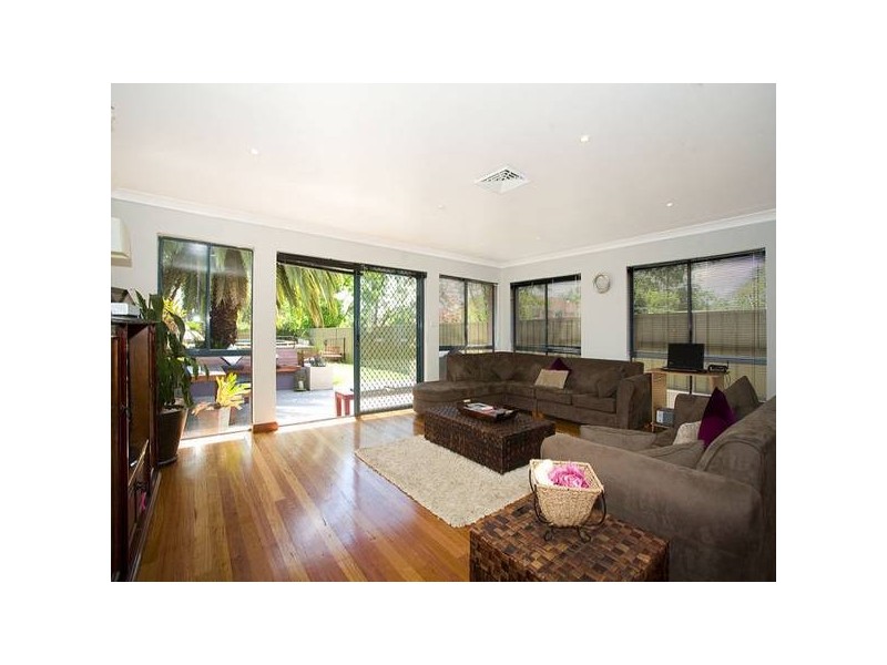 21 Ogilvy Street, Peakhurst NSW 2210