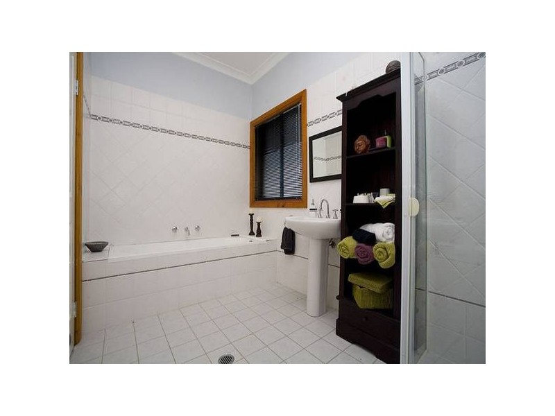 21 Ogilvy Street, Peakhurst NSW 2210