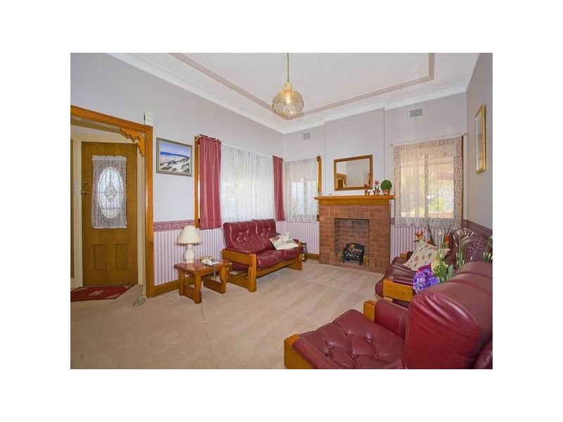 12 Union Street, Riverwood NSW 2210