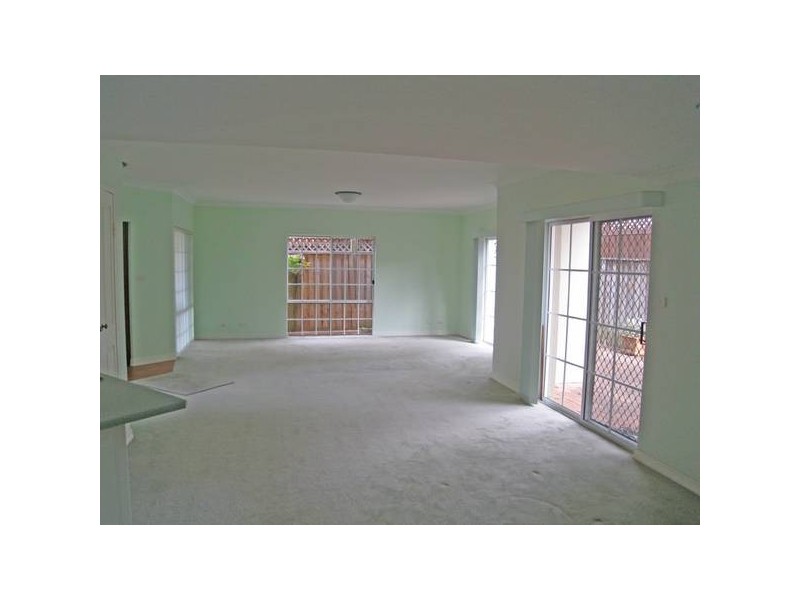 11 Beech Place, Lugarno NSW 2210