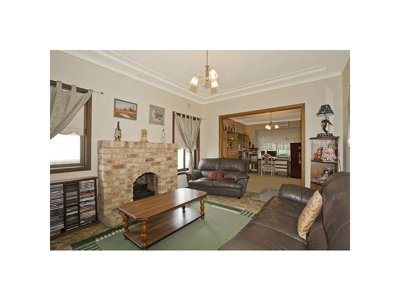 171 Morts Road, Mortdale NSW 2223