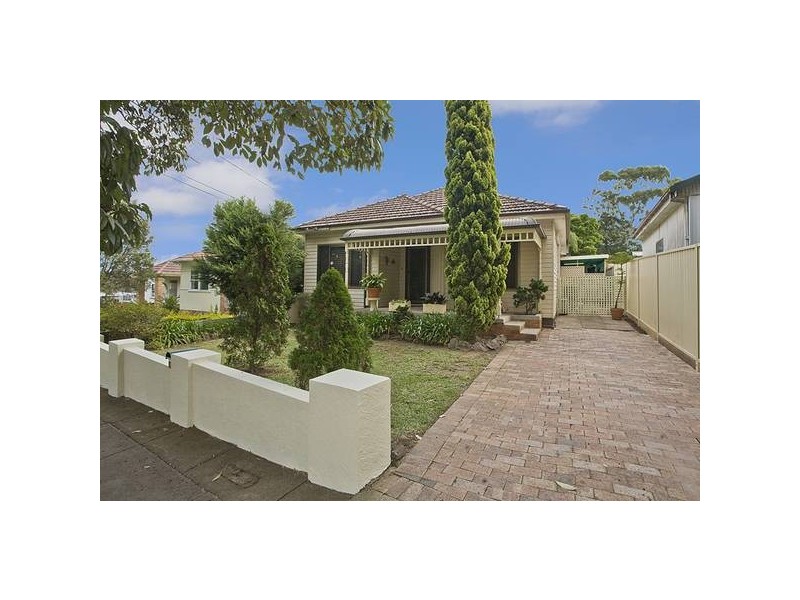 171 Morts Road, Mortdale NSW 2223