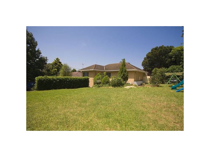 4 Ponderosa Place, Lugarno NSW 2210