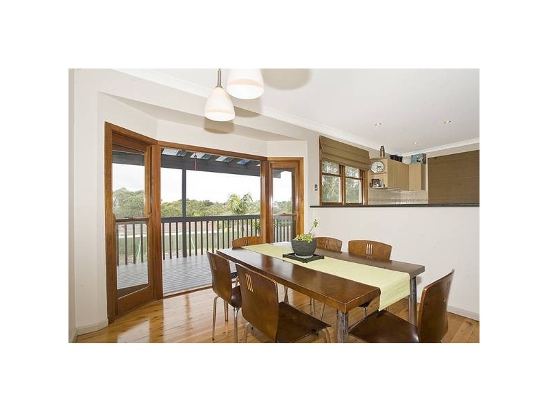 16 Boatwright Ave, Lugarno NSW 2210