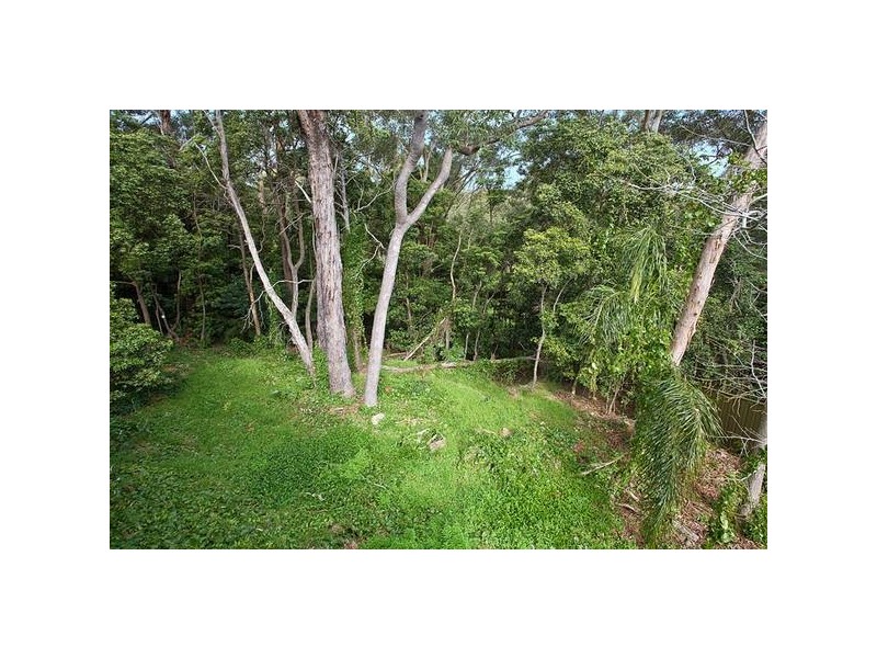 9 Linden Cres, Lugarno NSW 2210