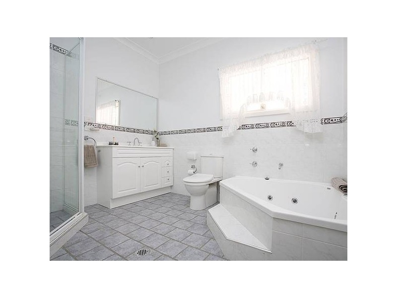 20 Illawong Street, Lugarno NSW 2210